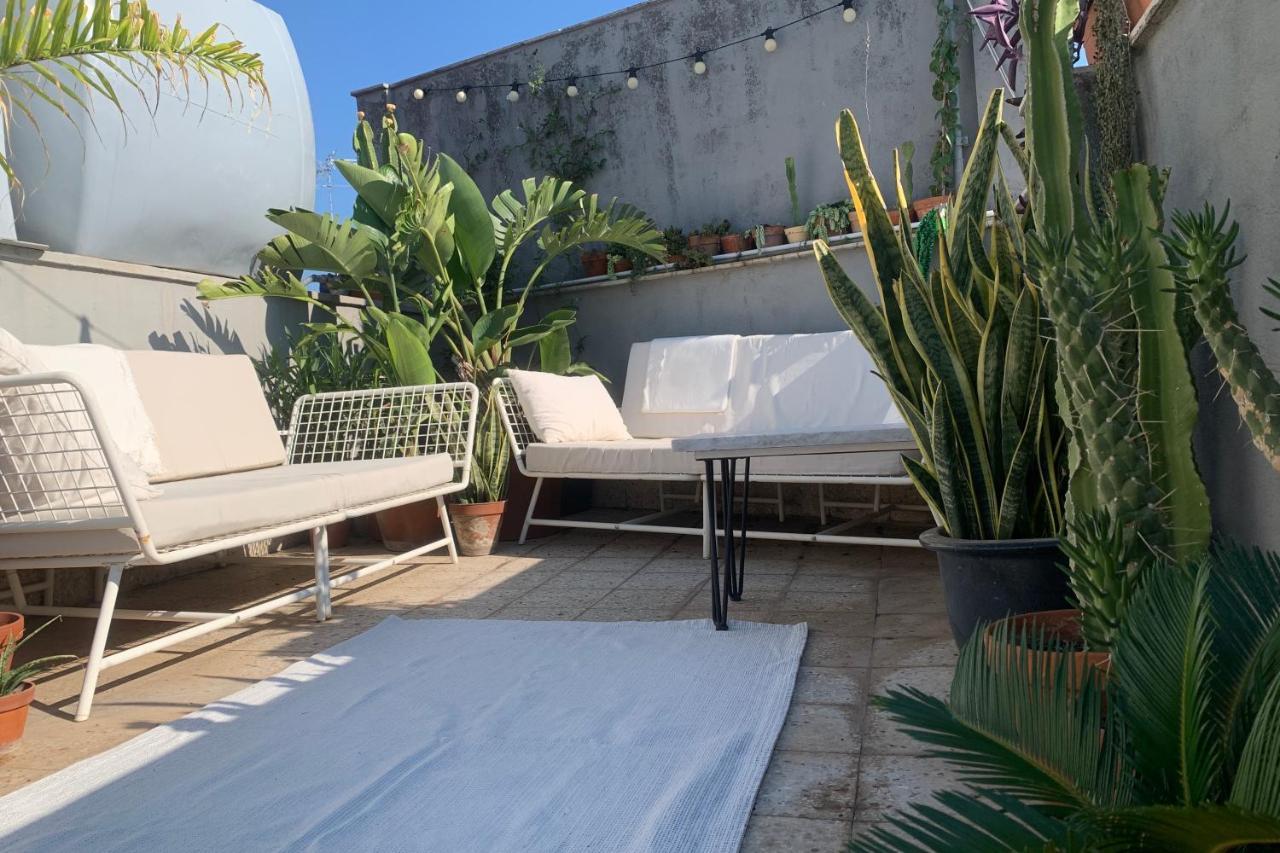 Homestay Rooftop Κατάνια Εξωτερικό φωτογραφία